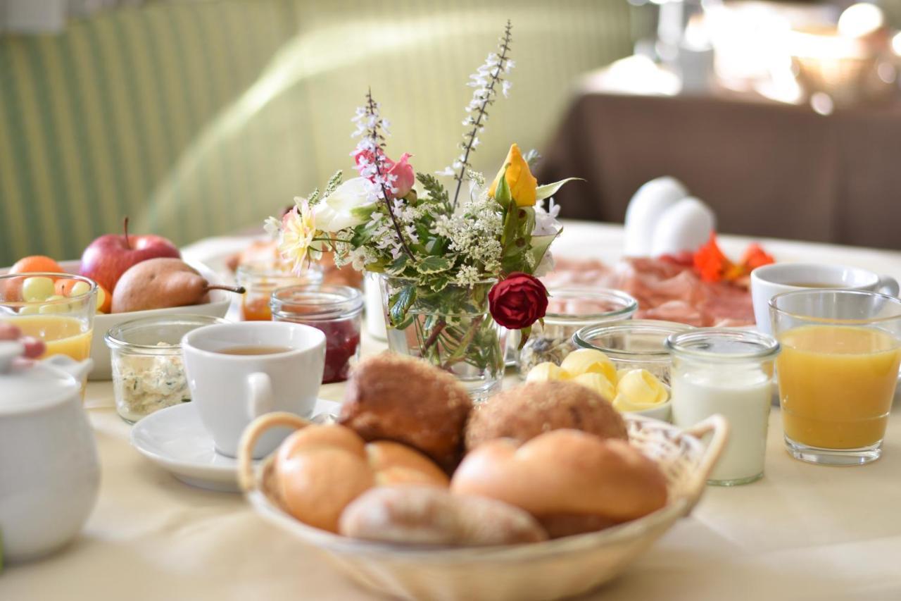 Garni Hotel Walburg Tirolo Kültér fotó