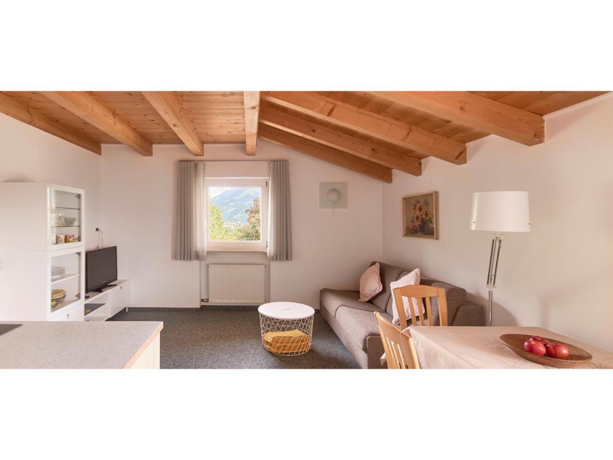 Garni Hotel Walburg Tirolo Szoba fotó